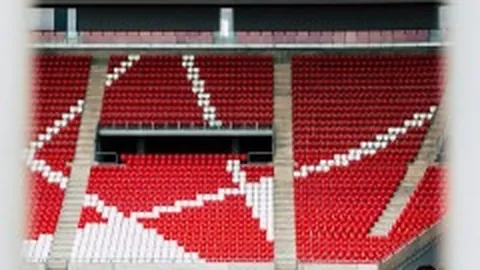 內維斯轉會終結：巴黎與本菲卡達成7000萬歐元轉會協議